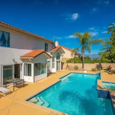 Marbella Lane - Revitalizing Getaway w Pool