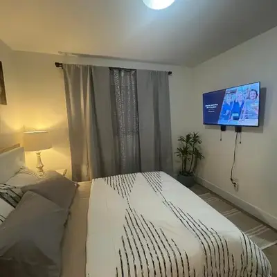 Minimalist Room in Buena Park