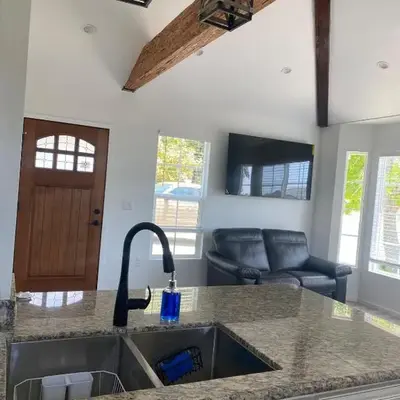 530 sq ft Mini House in Walnut