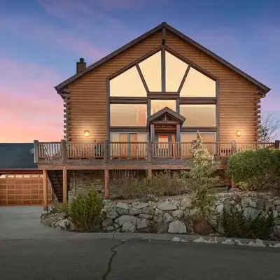 Hawk Ridge Chalet In Big Bear Lake