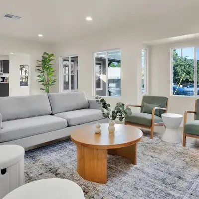 Stylish LA Retreat Near Disney Knotts SoFi