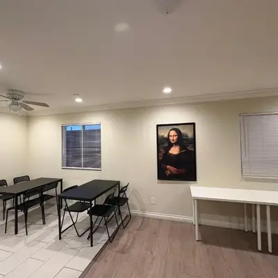 Blue Urban Stay LA