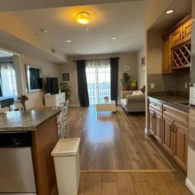 Modern 2BD Apartment with 2 Baths in Alhambra