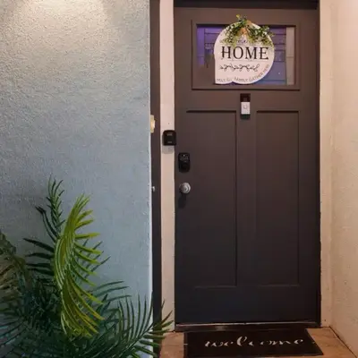 Themed Townhouse Retreat Near LAX and Sofi