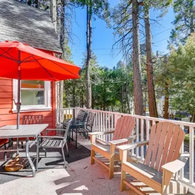 Walk to Lake Arrowhead Village Bright Gem with Deck