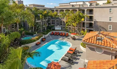 an overhead view of a pool at a resort at Marina del Rey Spacious 2BR 2BA - Venice Beach Minutes Away in Los Angeles