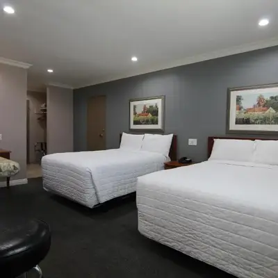 Dunes Inn - Wilshire