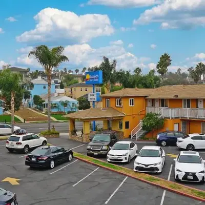 Redondo Inn and Suites