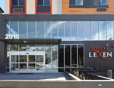 a hotel leez building with its door open at Lexen Hotel - Hollywood Walk of Fame-Universal Studios in Los Angeles