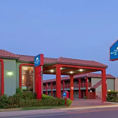 America's Best Value Inn & Suites Bakersfield Central