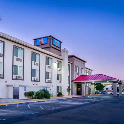 Motel 6-Hesperia
