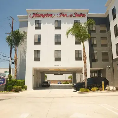 Hampton Inn & Suites Sherman Oaks