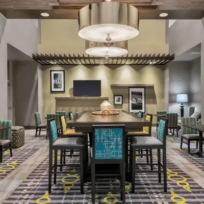 Hampton Inn & Suites Los Angeles/Hollywood