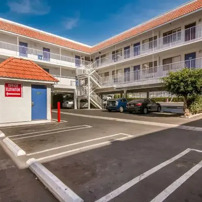 Motel 6 Monterey Park