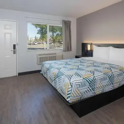 Motel 6-Fontana