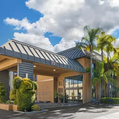 Best Western Plus Stovall's Inn