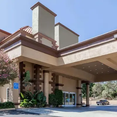 Travelodge by Wyndham Sylmar CA