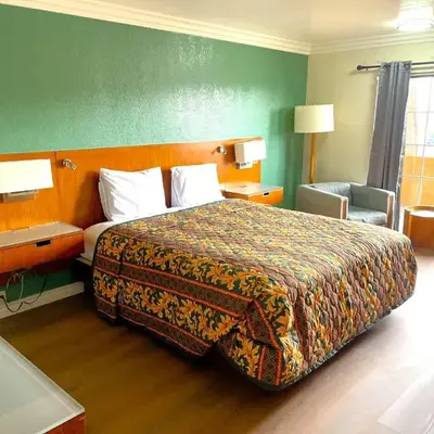Relax Inn