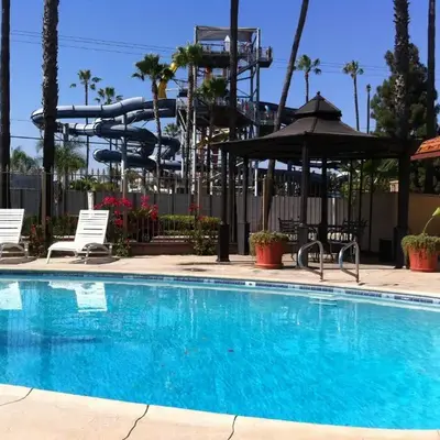 Best Inn & Suites