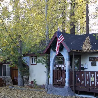 Castle Wood Theme Cottages- COUPLES ONLY