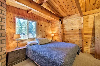 Gallery image of Cabin with Deck and Hot Tub Walk to Big Bear Lake! in Fawnskin
