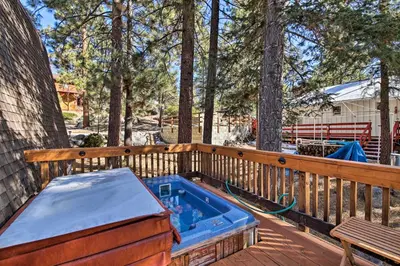 Gallery image of Cabin with Deck and Hot Tub Walk to Big Bear Lake! in Fawnskin