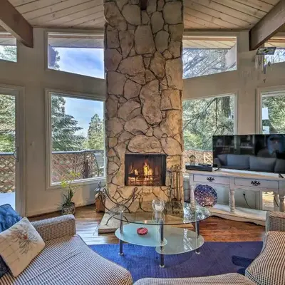 Lake Arrowhead Cabin with Deck and Scenic Forest Views