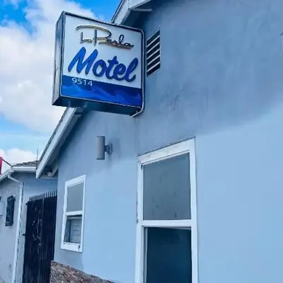 La Perla motel