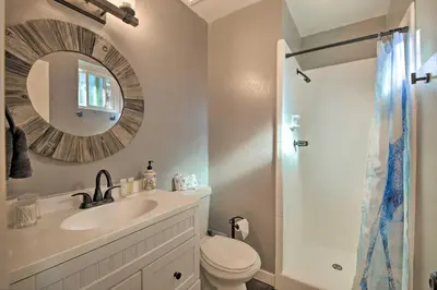 Gallery image of Mountain Haven with Hot Tub, Game Room, and Treehouse! in Lake Arrowhead