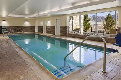 a pool in a hotel room with at TownePlace Suites By Marriott Tehachapi in Tehachapi