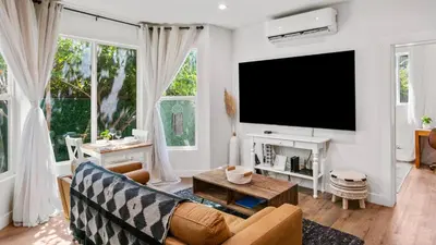 Gallery image of Newly Remodeled Beautiful 2BR Flat in Atwater Village in Glendale
