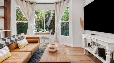Gallery image of Newly Remodeled Beautiful 2BR Flat in Atwater Village in Glendale
