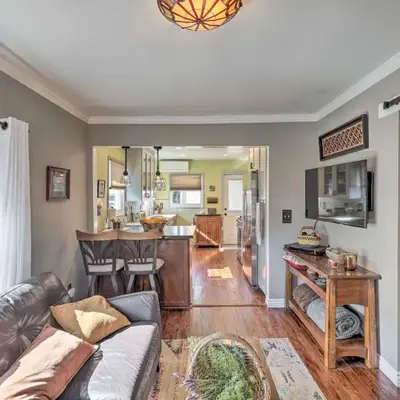 Charming Craftsman Bungalow with Garden and Hot Tub!