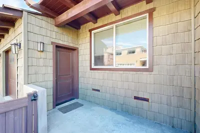 a house with a window and a door at Brockton Diamond in Ventura