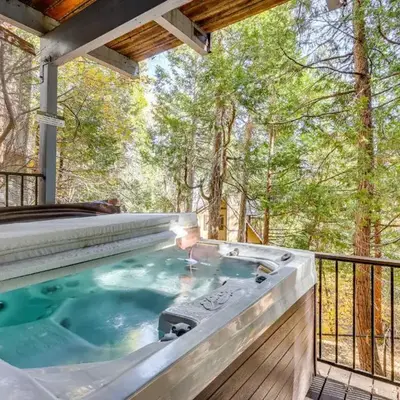 Spacious Retreat 13 Mi to Snow Valley Mtn Resort!