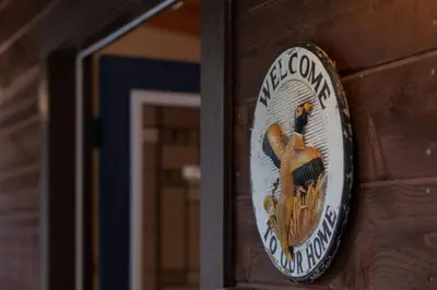 a sign on the side of a building at Hillside Hideaway - game rm - master spa - Luxury in Lake Arrowhead