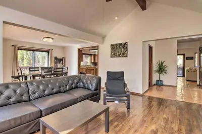 Gallery image of Pine Mountain Club Getaway with Foosball Table! in Pine Mountain Club
