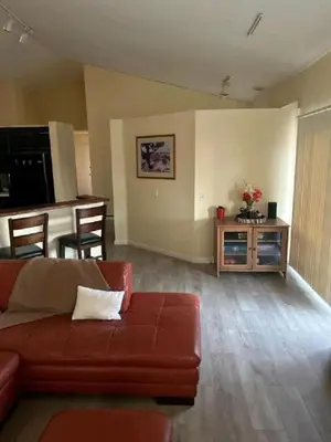 Gallery image of Be Our Guest-Shared Home Tampa in Palmdale