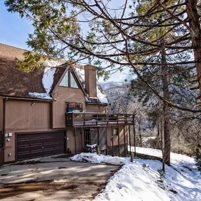 Hygge Haus Sequoia - Large Private Cabin w Views
