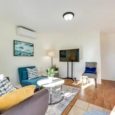 Quiet Carpinteria Cottage By Town and Beaches