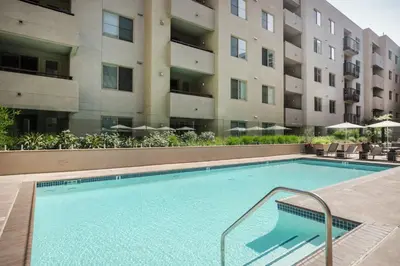 Gallery image of Hollywood 1BR w Gym Pool Spa nr Sunset Blvd LAX-199 in Los Angeles