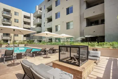 Gallery image of Hollywood 1BR w Gym Pool Spa nr Sunset Blvd LAX-199 in Los Angeles