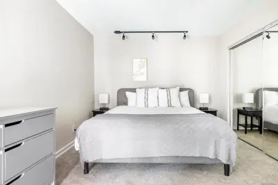 Gallery image of Redondo Beach 1BR w Pool Gym 1 block from beach LAX-439 in Redondo Beach