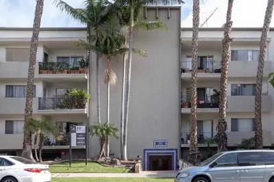 Gallery image of Beverly Grove 2BR nr Cedar Sinai Hospital LAX-124 in Los Angeles