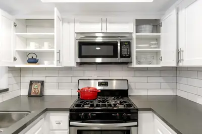 Gallery image of Beverly Grove 2BR nr Cedar Sinai Hospital LAX-124 in Los Angeles