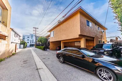 Gallery image of Lovely Single Apartment #5 in Los Angeles