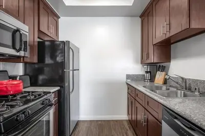 Gallery image of 2BR w Gym Pool in central Hollywood nr WeHo LAX-67 in Los Angeles